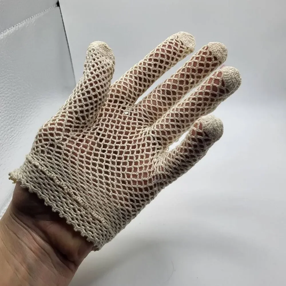 Vintage 40s Dainty Fairy Cottage Lolita Crochet Glove - Left Hand